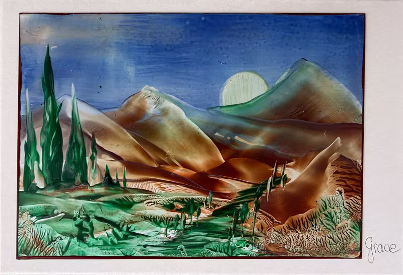 Encaustic-Karte: Vollmond über braunen Bergen mit grünen Zypressen
